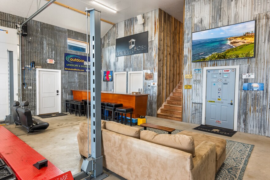 More Photos Of W1726 North Street, Green Lake Flex For Sale
