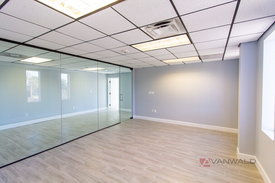 More Photos Of 9385 N 56th St, Temple Terrace General Retail For Lease