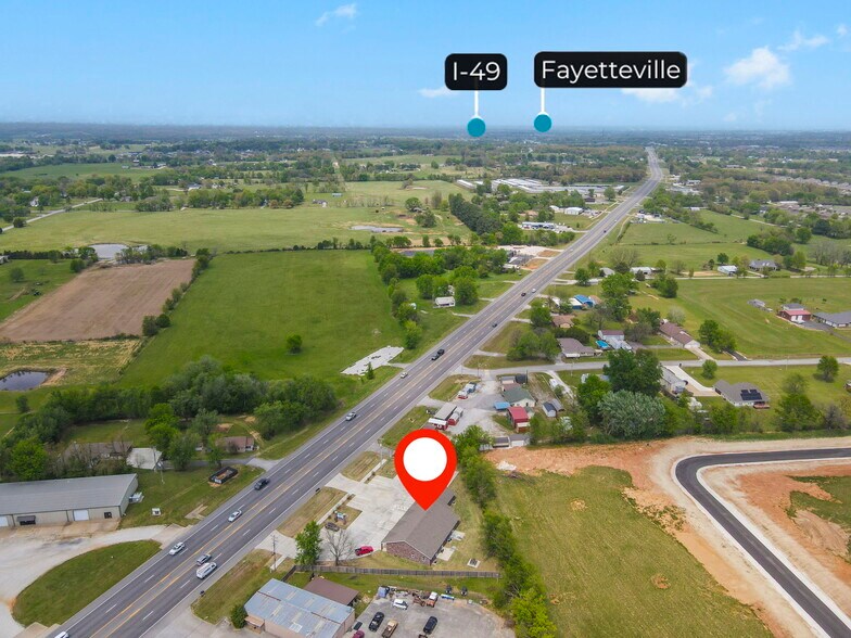 More Photos Of 2611 E Heritage Pky, Farmington Office For Sale