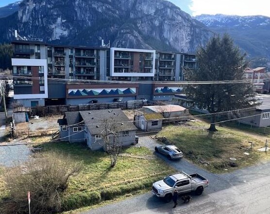 More Photos Of 1358-1366 Main St, Squamish Land For Sale