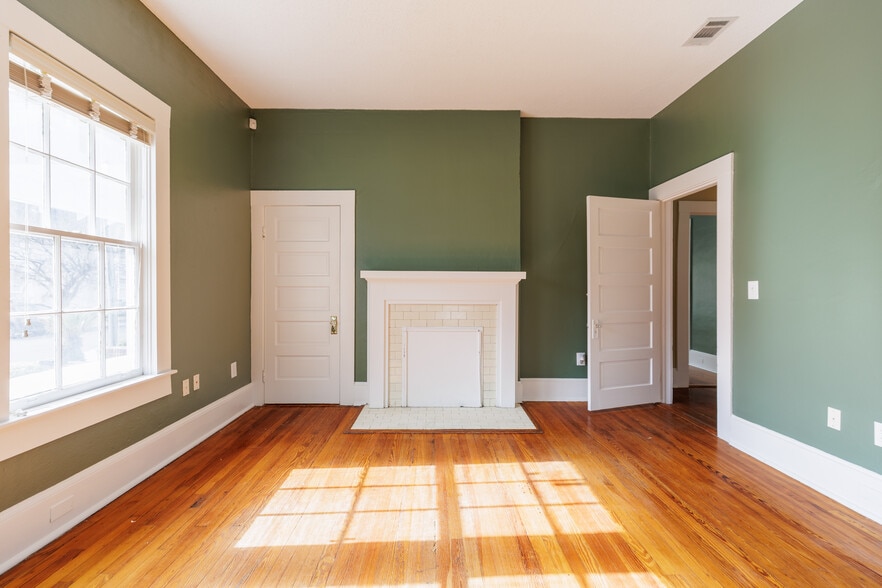 More Photos Of 106 E North St, Valdosta Office For Lease