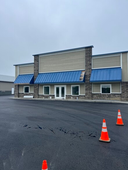 Primary Photo Of 430 S County Road 400 E, Avon Unknown For Lease
