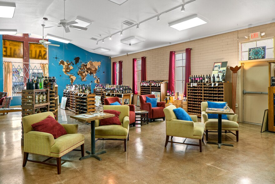 More Photos Of 102 E Pima St, Cottonwood Restaurant For Sale