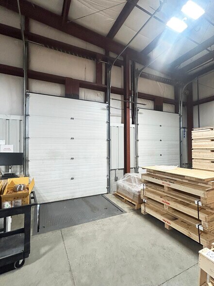 More Photos Of 11020 Parker Dr, Irwin Industrial For Sale