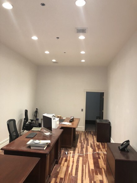 More Photos Of 165 S Regent St, Salt Lake City Office For Lease