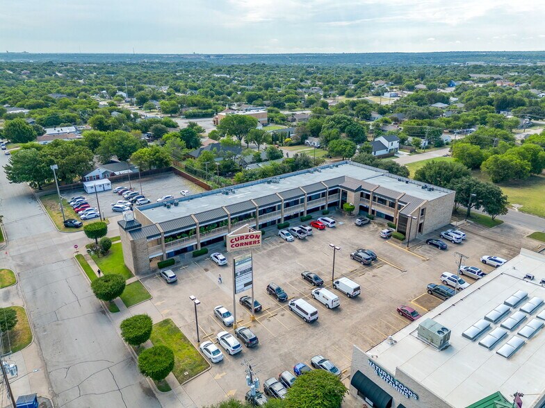 More Photos Of 5801 Curzon Ave, Fort Worth General Retail For Lease