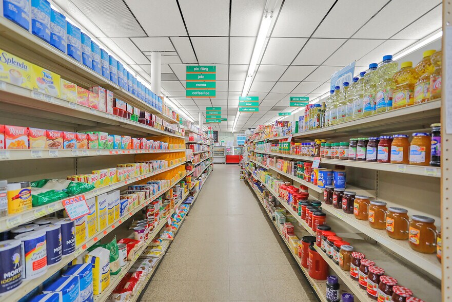 More Photos Of 9135 S Mill Rd, Knightstown Supermarket For Sale