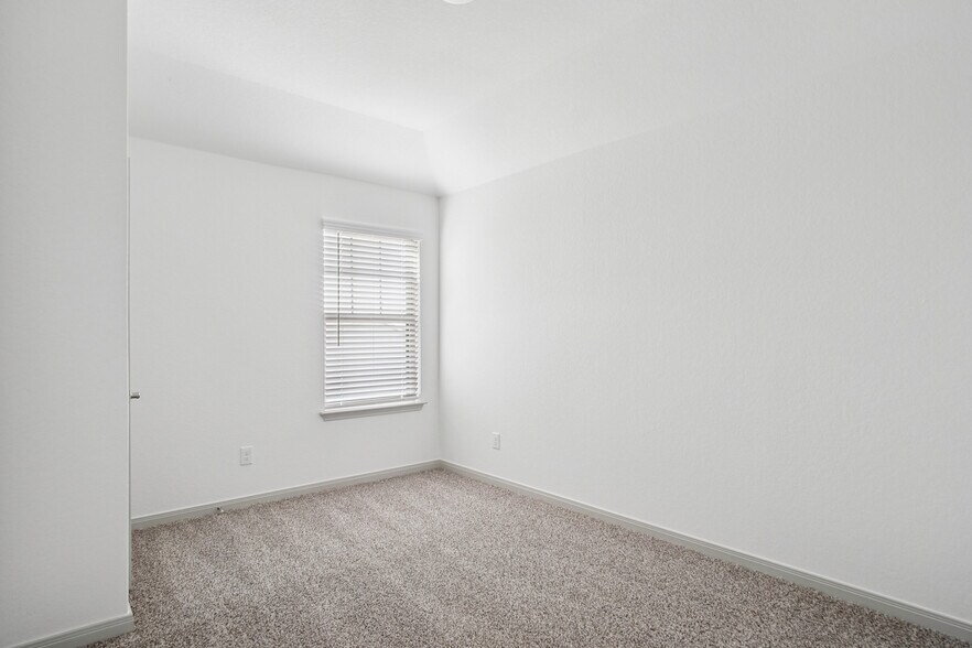 More Photos Of 6408 Segovia Ranch, San Antonio Apartments For Sale