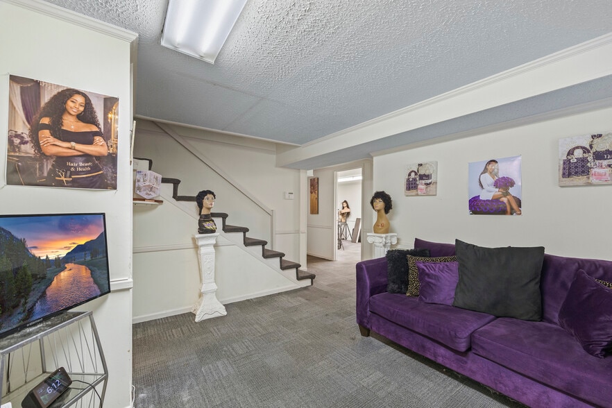 More Photos Of 405 Gaines School Rd, Athens Office Residential For Sale