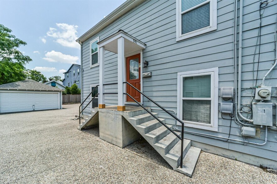 More Photos Of 543 Studewood St, Houston Specialty For Sale