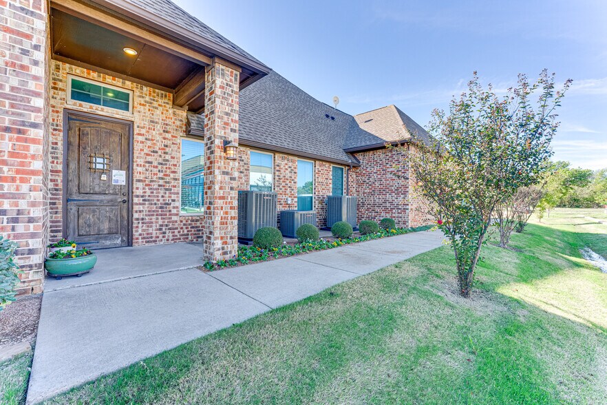 More Photos Of 1795 N 77 Hwy, Waxahachie Medical For Lease