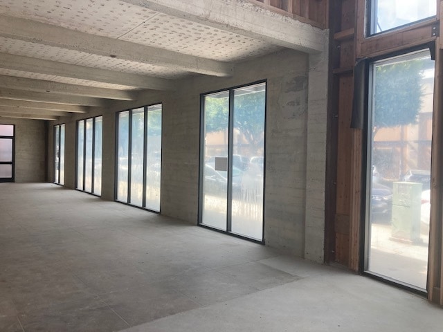 More Photos Of 700 E Broadway, Long Beach Restaurant For Lease