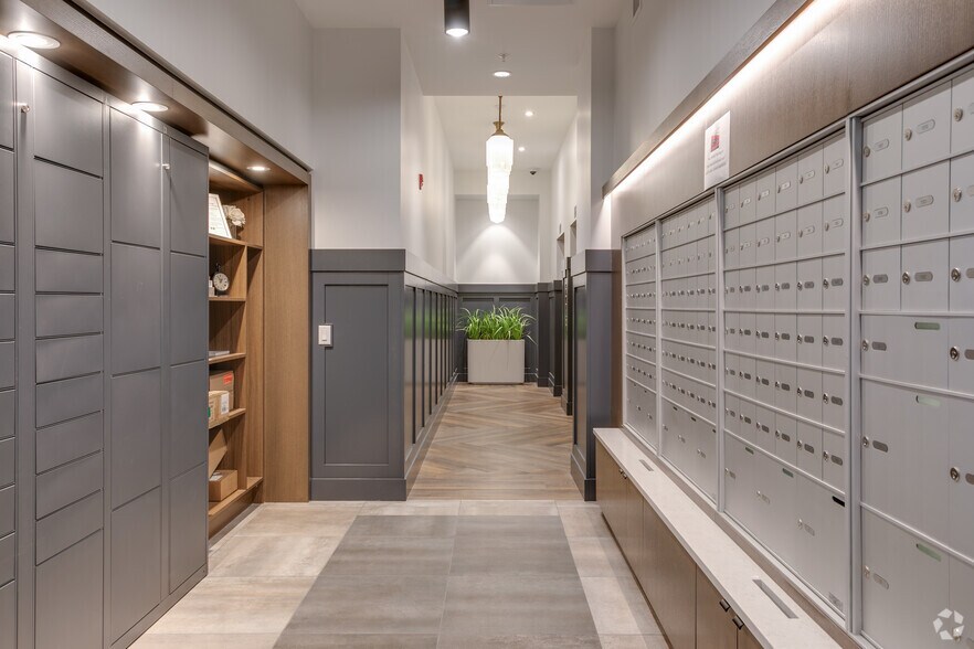 More Photos Of 825 Fort St, Victoria Apartments For Lease