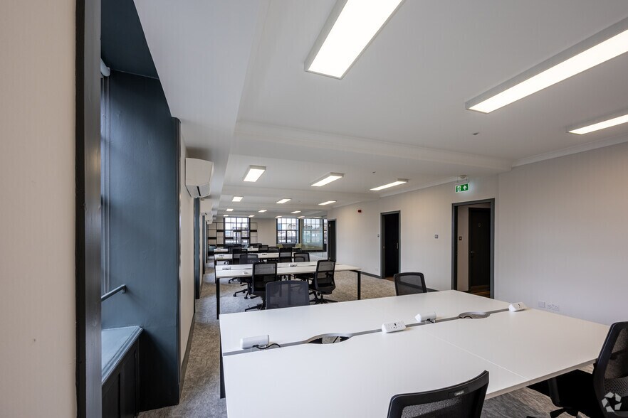 More Photos Of 78 St Vincent St, Glasgow Office For Lease