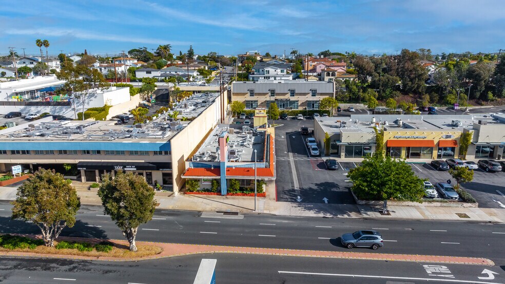 More Photos Of 2000-2008 N Sepulveda Blvd, Manhattan Beach Freestanding For Lease
