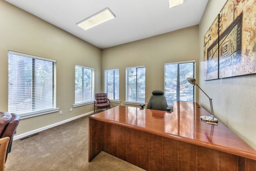 More Photos Of 275 Kingsbury Grade rd, Stateline Office For Sale