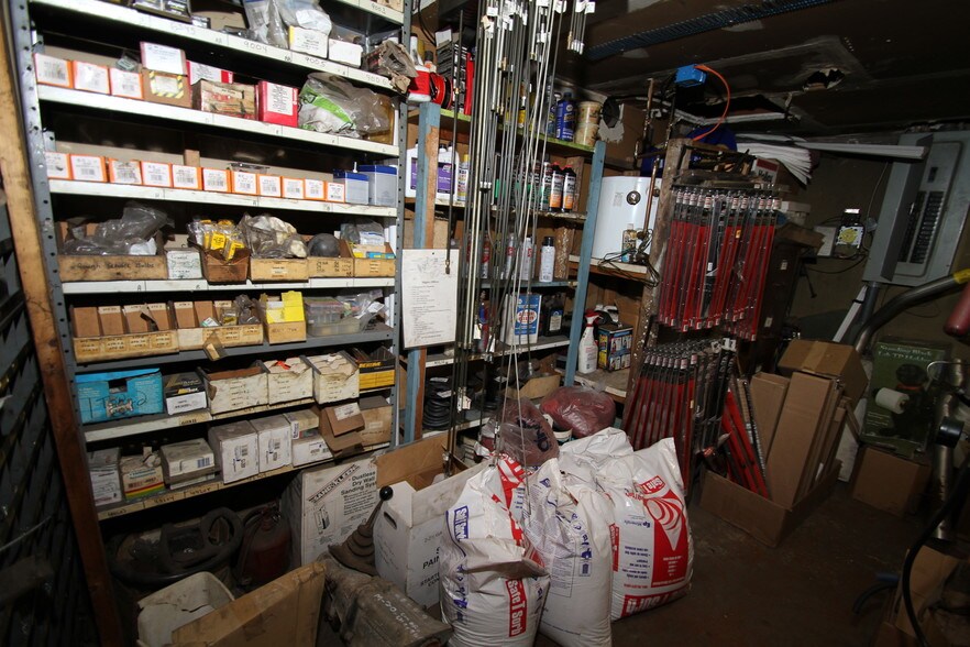 More Photos Of 2140 Conway Wallrose Rd, Freedom Auto Repair For Sale