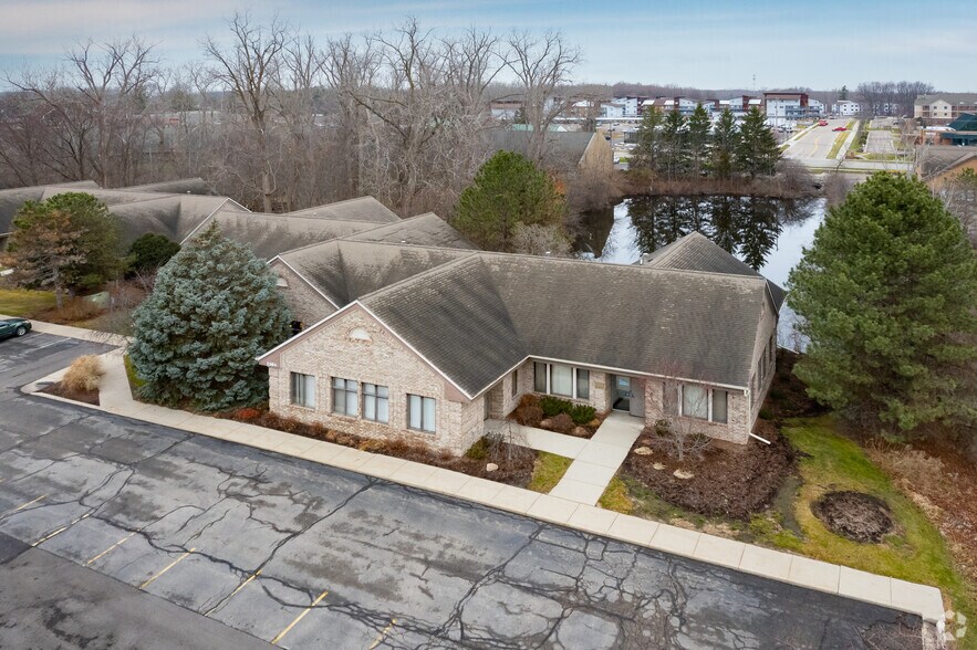 More Photos Of 2364 Woodlake Dr, Okemos Office For Lease