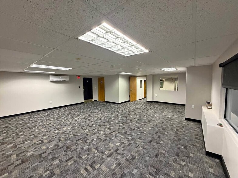 More Photos Of 3170 Veterans Memorial Hwy, Bohemia Office For Lease