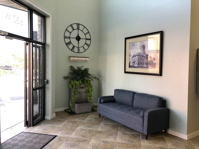 More Photos Of 630 W Adams St, Jacksonville Office For Lease