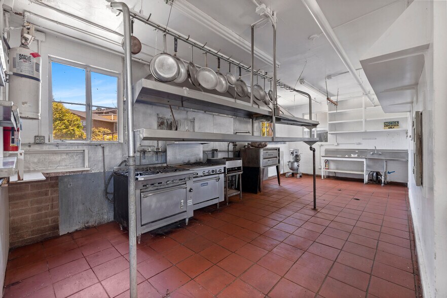 More Photos Of 8041 Soquel Dr, Aptos Hospitality For Sale