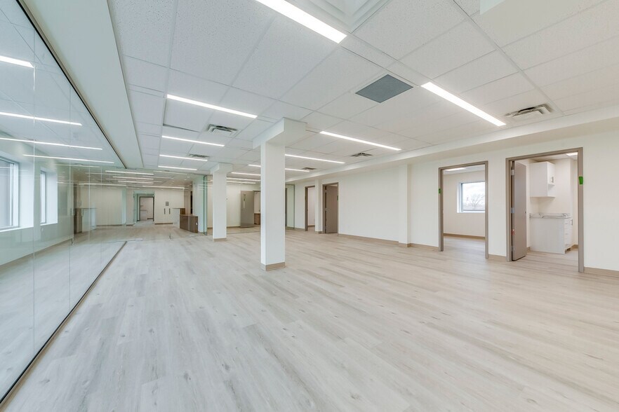 More Photos Of 401 Victoria Ave N, Hamilton Medical For Lease