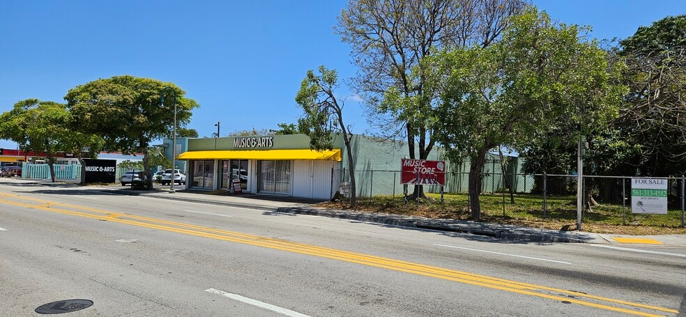More Photos Of 618 N Dixie Hwy, Lake Worth Freestanding For Lease