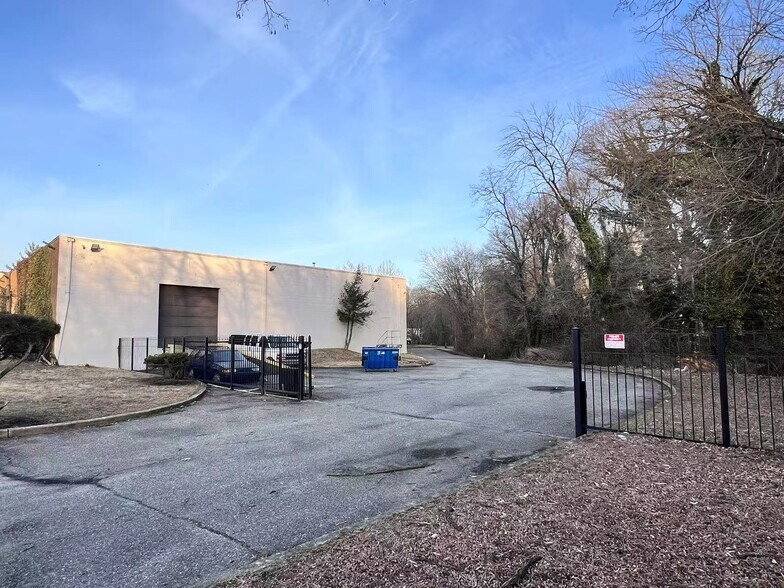 More Photos Of 1300 Old Kings hwy, Maple Shade Township Warehouse For Lease