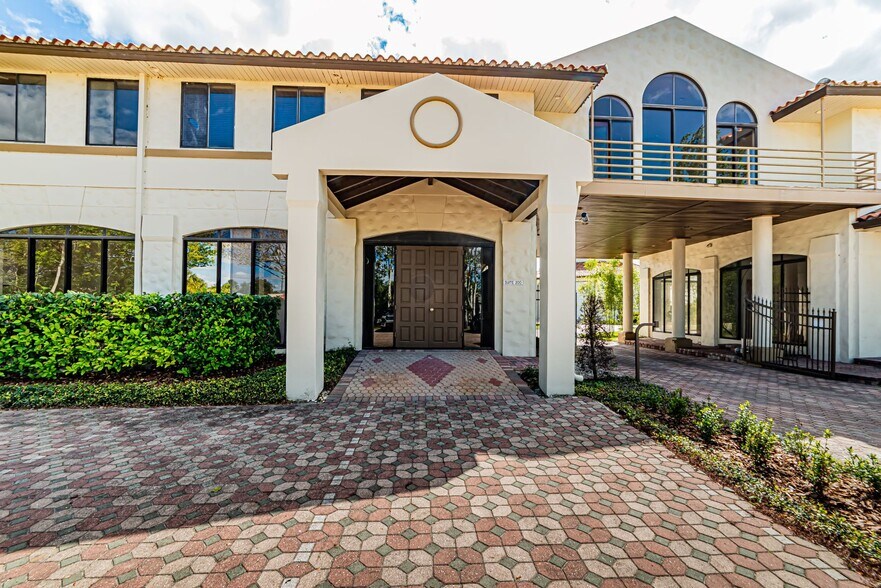 More Photos Of 200 Via De Lago, Altamonte Springs Office For Lease