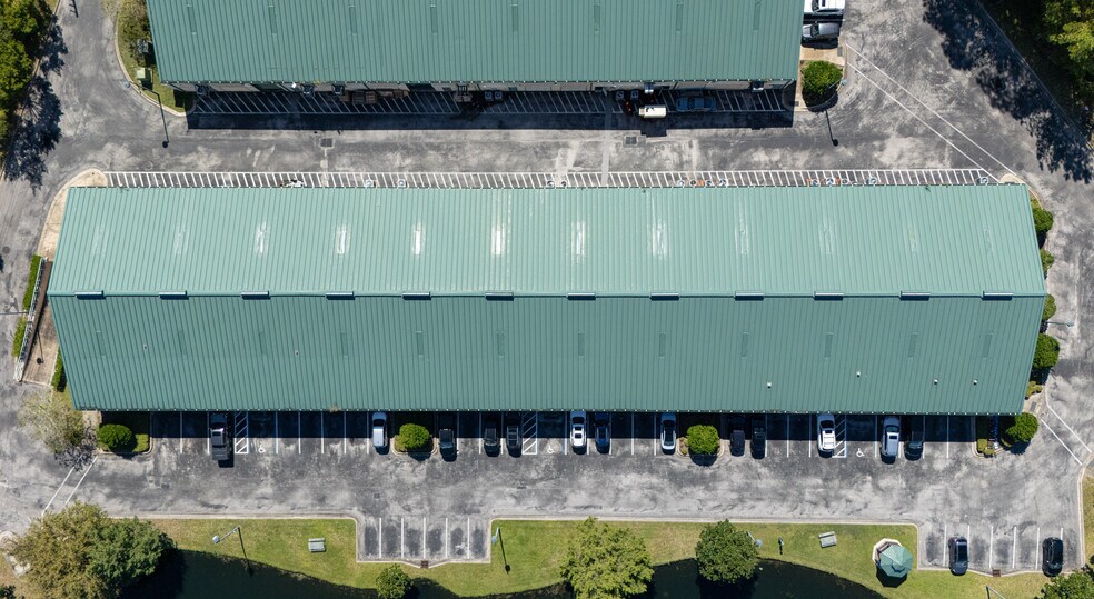 More Photos Of 310 Commerce Lake Dr, Saint Augustine Light Distribution For Lease