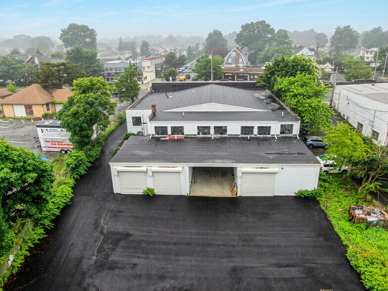 More Photos Of 212-216 Main St, New Rochelle Freestanding For Lease