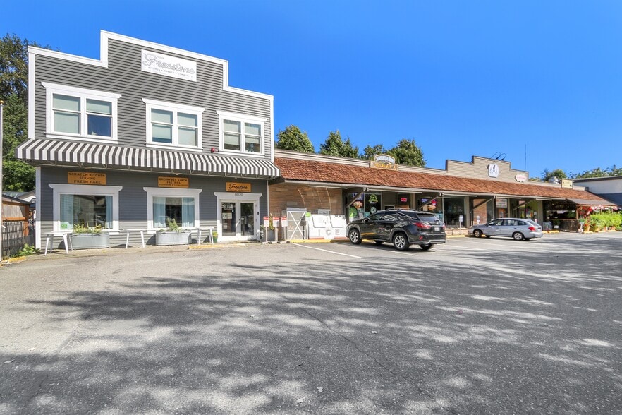 More Photos Of 8030 Railroad Ave SE, Snoqualmie Supermarket For Sale