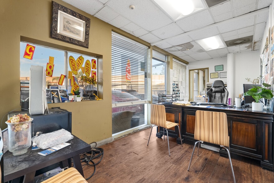 More Photos Of 6025 Laurel Canyon Blvd, North Hollywood Auto Dealership For Sale