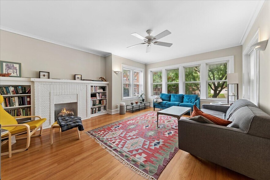 More Photos Of 1723 W Foster Ave, Chicago Multifamily For Sale