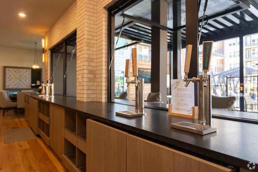 More Photos Of 930 W Mallard Creek Church Rd, Charlotte Apartments For Lease