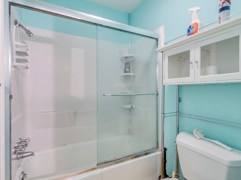 More Photos Of 12900 Lowden Ln, Manchaca Specialty For Lease