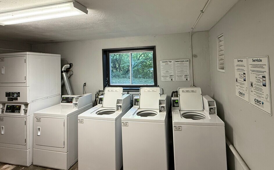 More Photos Of 4822 Hyde Park Blvd, Niagara Falls Apartments For Sale