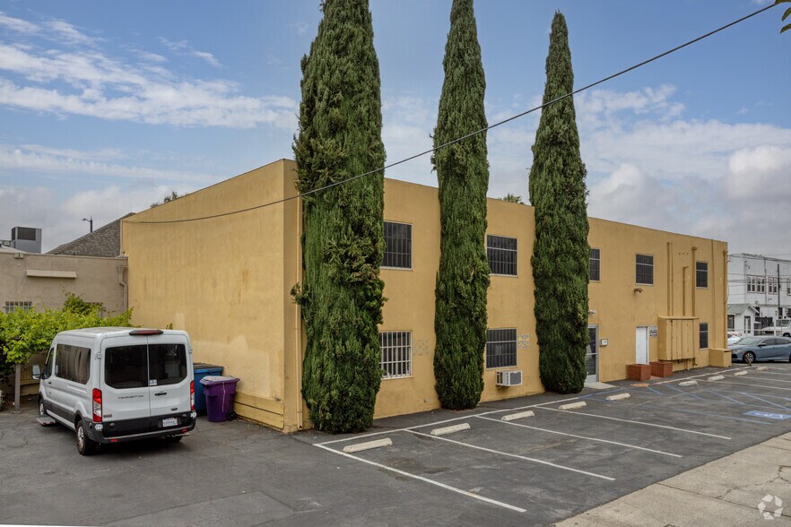 More Photos Of 3838 Atlantic Ave, Long Beach Loft Creative Space For Sale