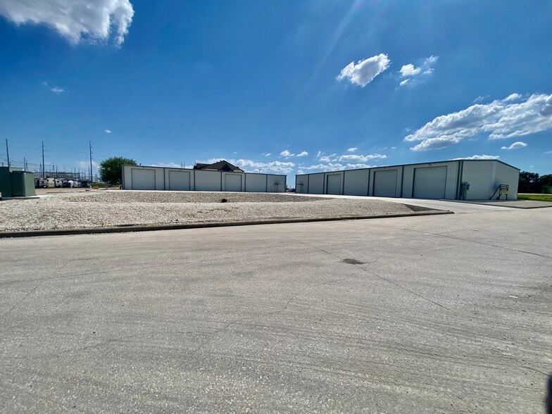 More Photos Of 2023 H O Mills hwy, Port Arthur Warehouse For Lease