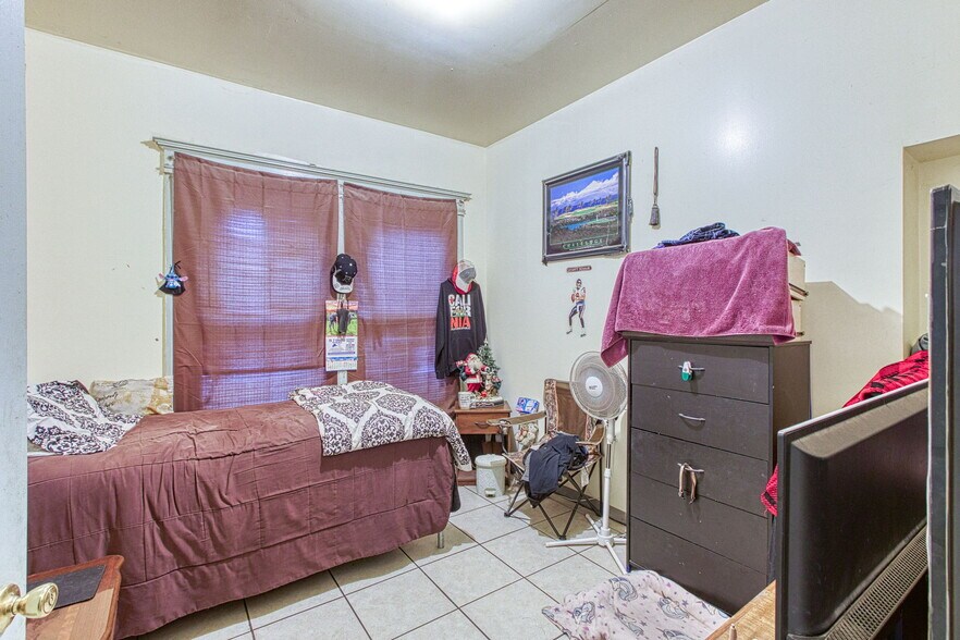 More Photos Of 423 W Grand Blvd, Detroit Apartments For Sale