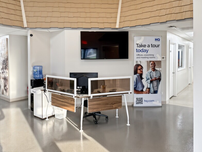 More Photos Of 100 N Atkinson Rd, Grayslake Coworking Space