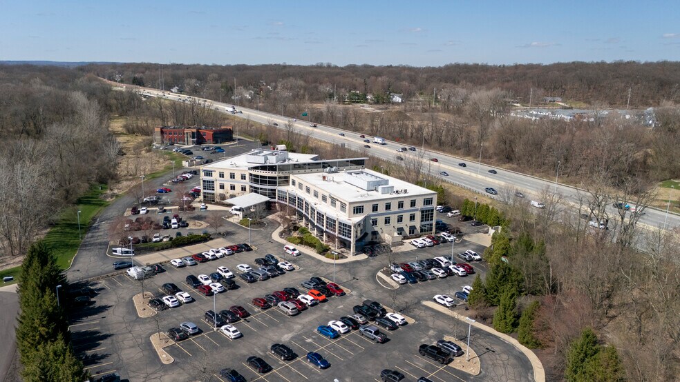 More Photos Of 1 Park West Blvd, Akron Medical For Lease