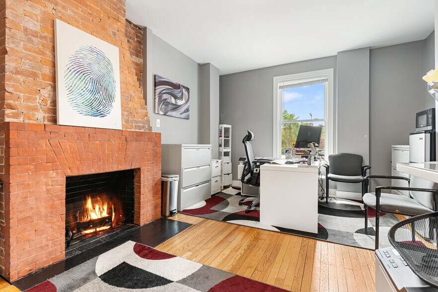 More Photos Of 285 Congress St, Bridgeport Office For Sale