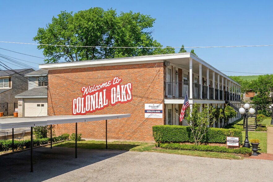 More Photos Of 401 E Main St, Brenham Apartments For Sale