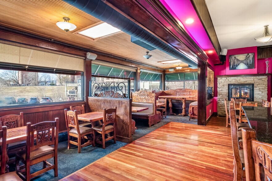 More Photos Of 34 Depot St, Pittsfield Medical For Sale