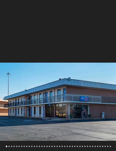 Primary Photo Of 1004 Saint Patricks Dr, Perry Hotel For Sale