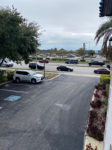 More Photos Of 5306 Cortez Rd W, Bradenton Medical For Lease