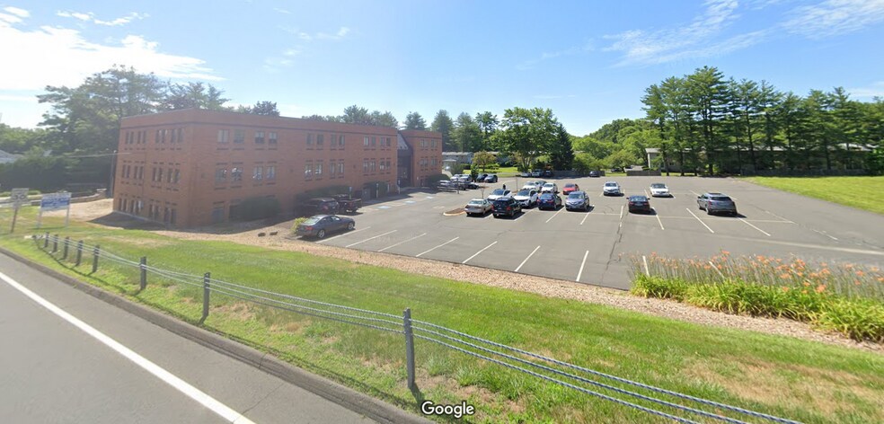 More Photos Of 1 Regency Dr, Bloomfield Office For Lease