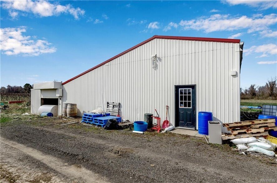 More Photos Of 10661 W Lake Rd, Ripley Winery Vineyard For Sale