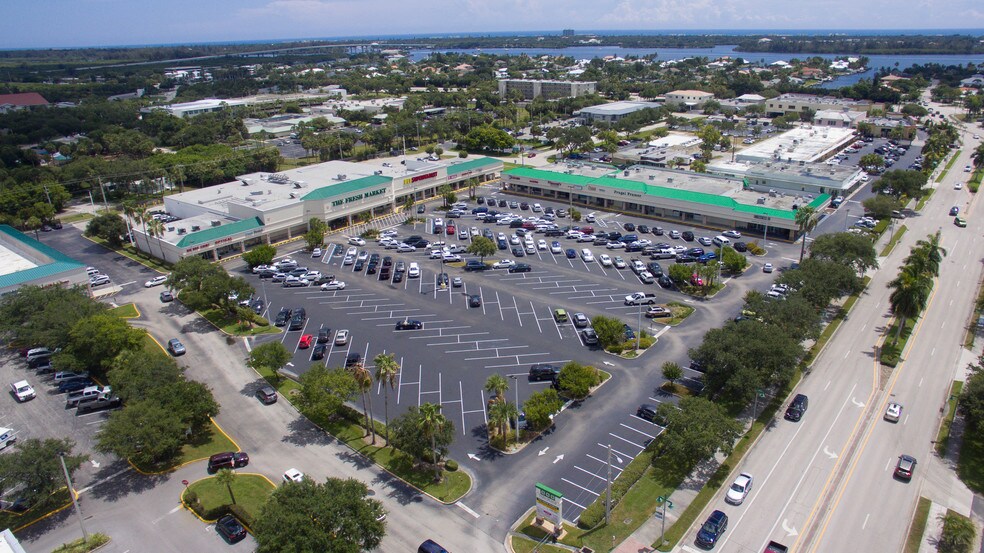 More Photos Of 21st St @ NEC 21st St. & 6th Ave., Vero Beach Unknown For Lease